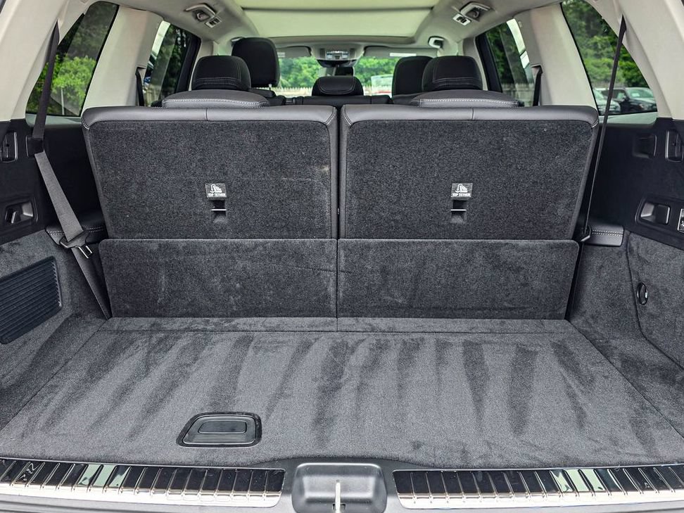 New 2026 Mercedes-Benz GLS 450 4MATIC image 35