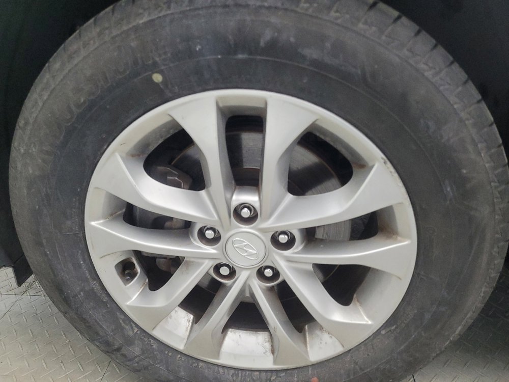 Used 2020 Hyundai Santa Fe SE image 31