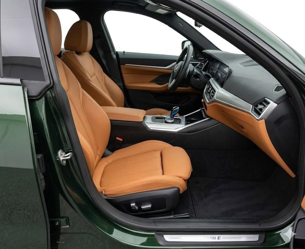 Used 2023 BMW i4 eDrive35 w/ Premium Package image 12