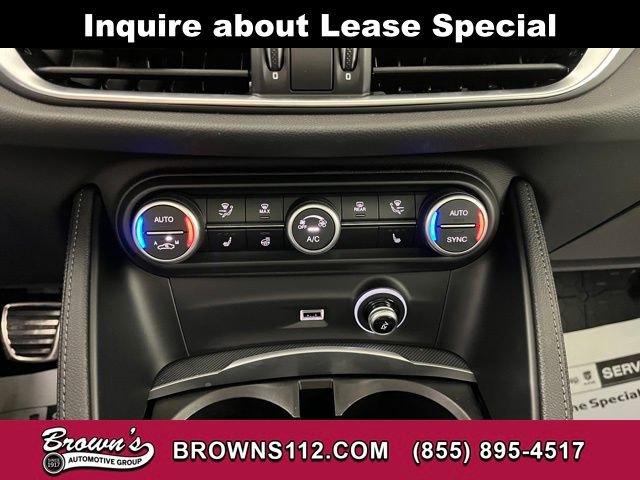 Used 2025 Alfa Romeo Stelvio Sprint w/ Veloce Package image 36