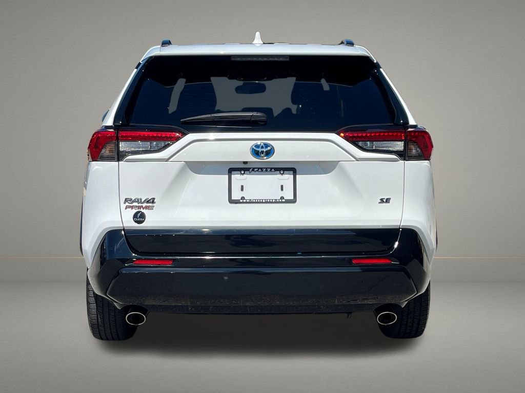 Used 2021 Toyota RAV4 SE w/ Weather & Moonroof Package AWD/4WD image 4