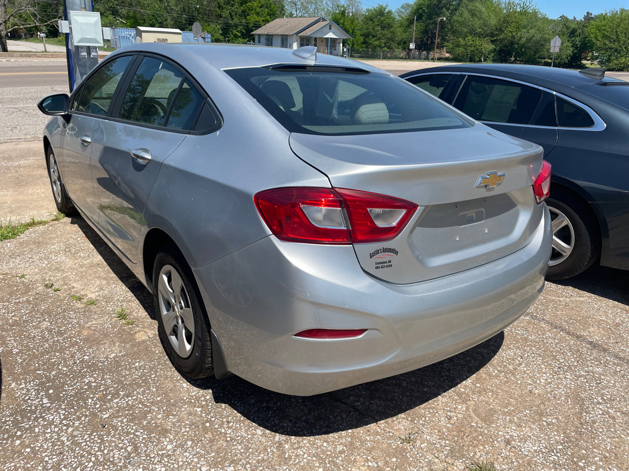 Used 2018 Chevrolet Cruze LS image 3