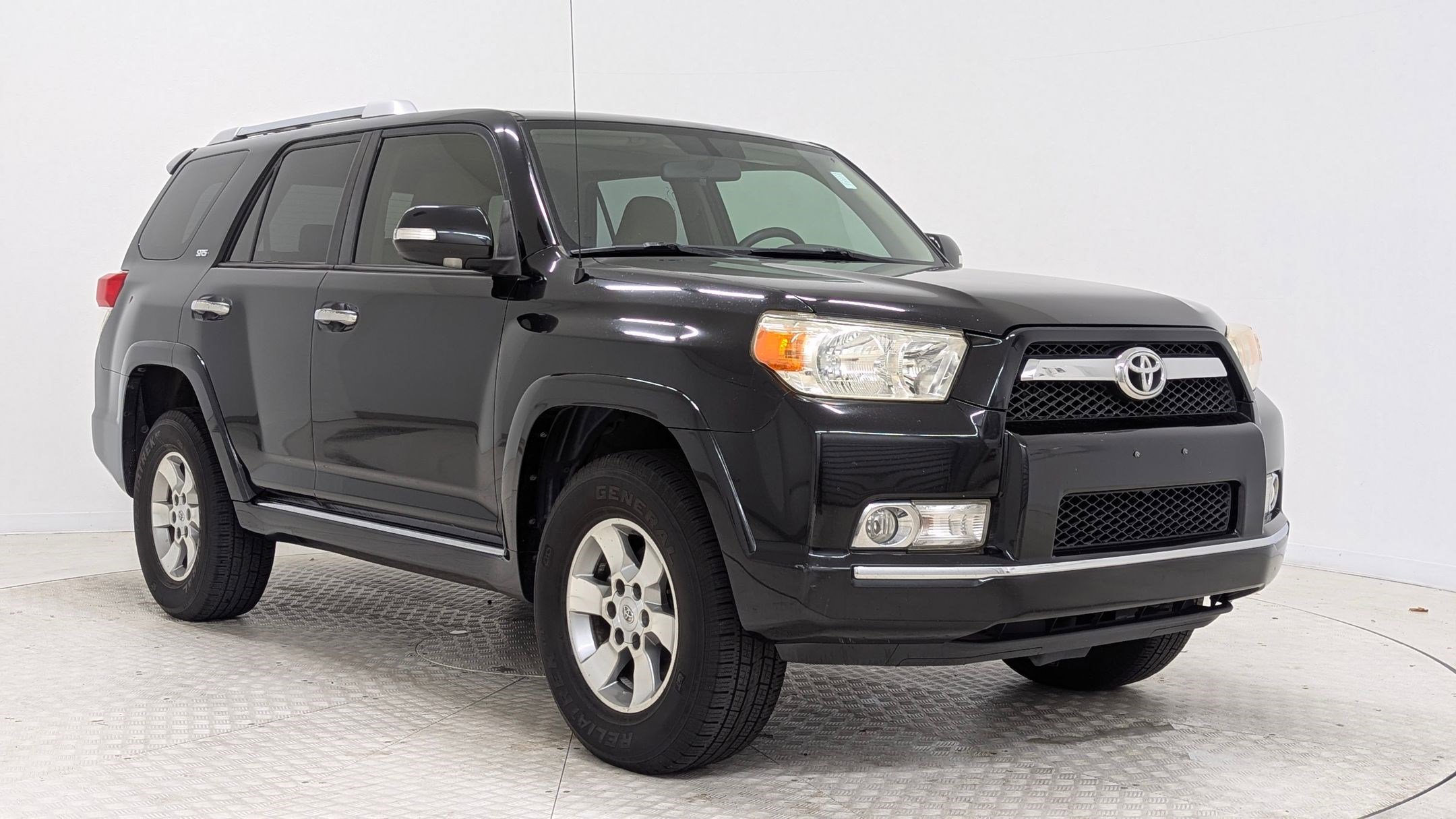 Used 2010 Toyota 4Runner SR5 image 7
