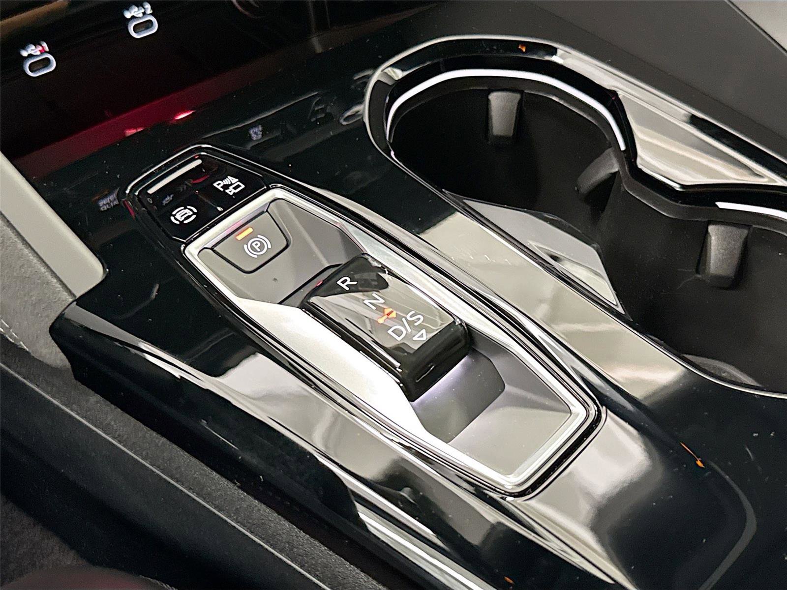 New 2026 Audi SQ5 Premium Plus AWD/4WD image 17