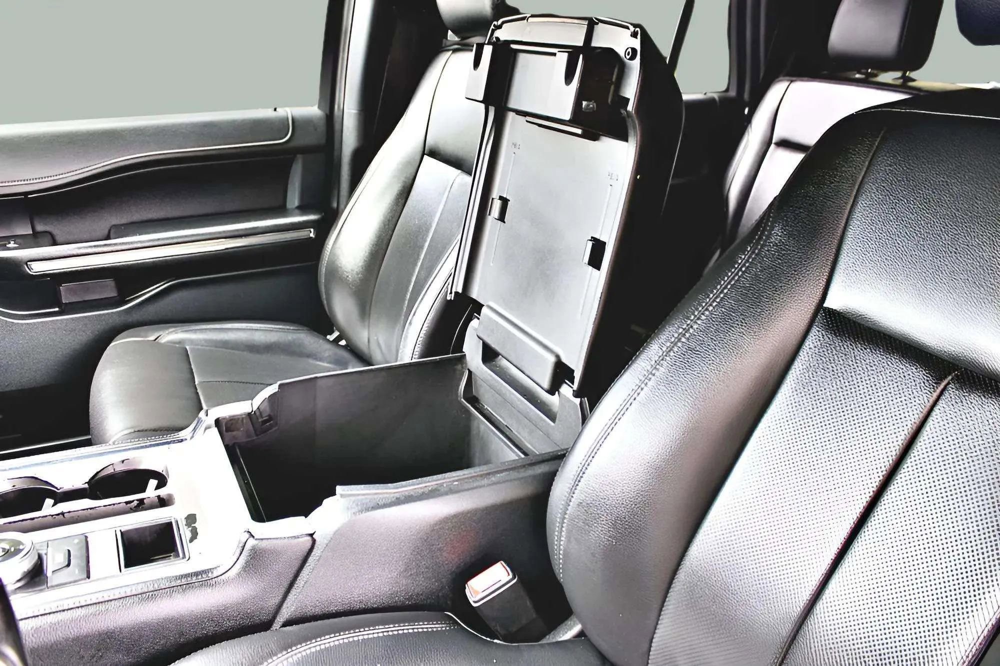 Used 2021 Ford Expedition XLT image 19