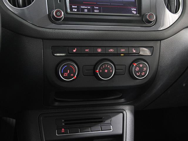 Used 2017 Volkswagen Tiguan S image 13