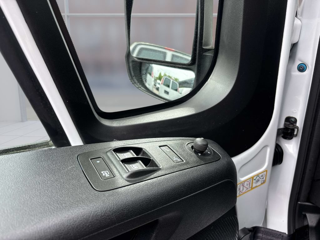 Used 2026 RAM ProMaster 2500 w/ Convenience Group FWD image 14