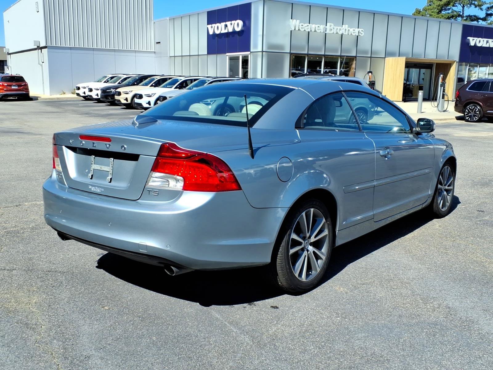 Used 2013 Volvo C70 T5 w/ Climate Pkg FWD image 3