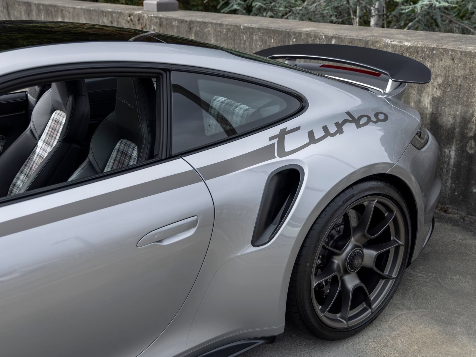 Certified 2025 Porsche 911 Turbo AWD/4WD image 19