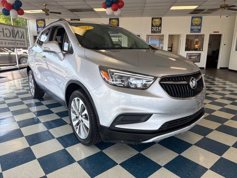 Used 2017 Buick Encore Preferred FWD image 1