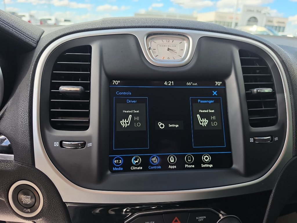 Certified 2023 Chrysler 300 Touring L AWD/4WD image 15