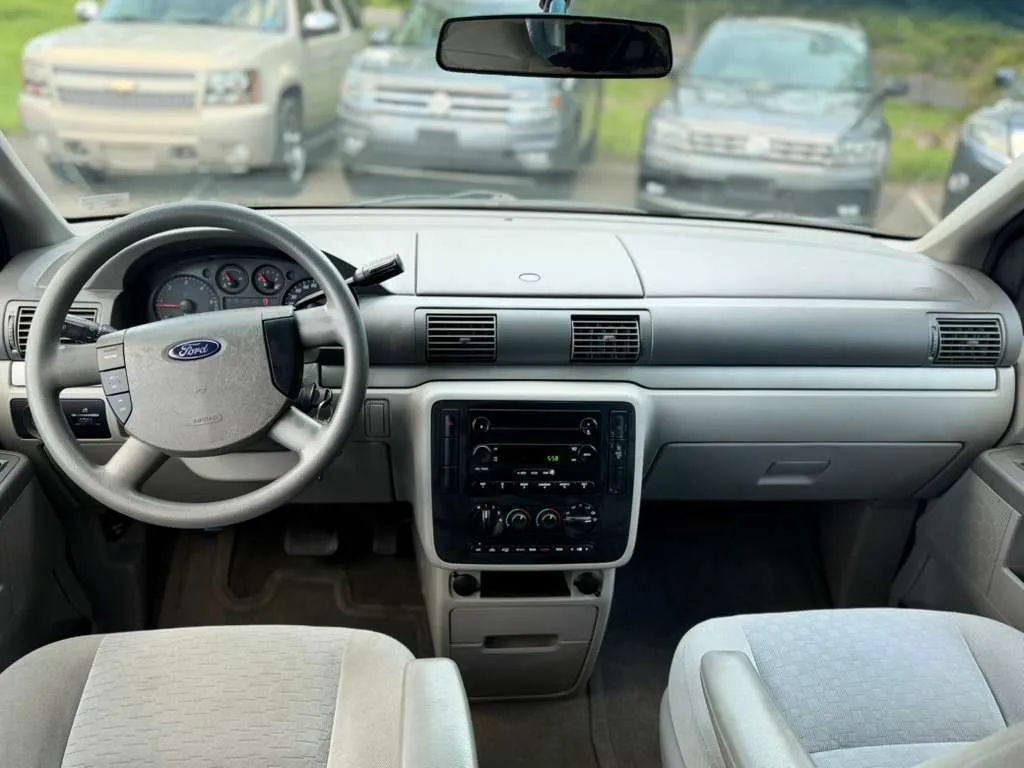 Used 2006 Ford Freestar SE FWD image 13