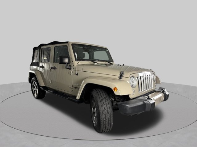 Used 2017 Jeep Wrangler Unlimited Sahara w/ Max Tow Package AWD/4WD image 4