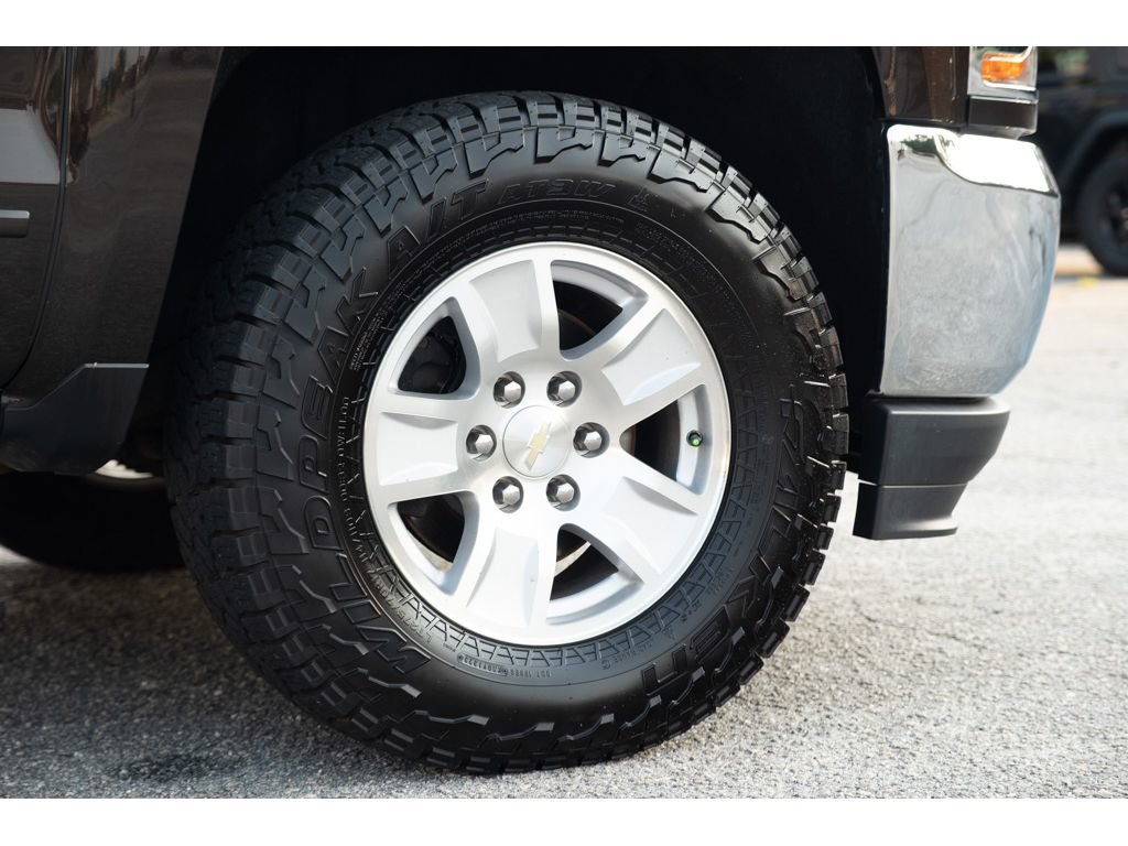 Used 2019 Chevrolet Silverado 1500 LT AWD/4WD image 10