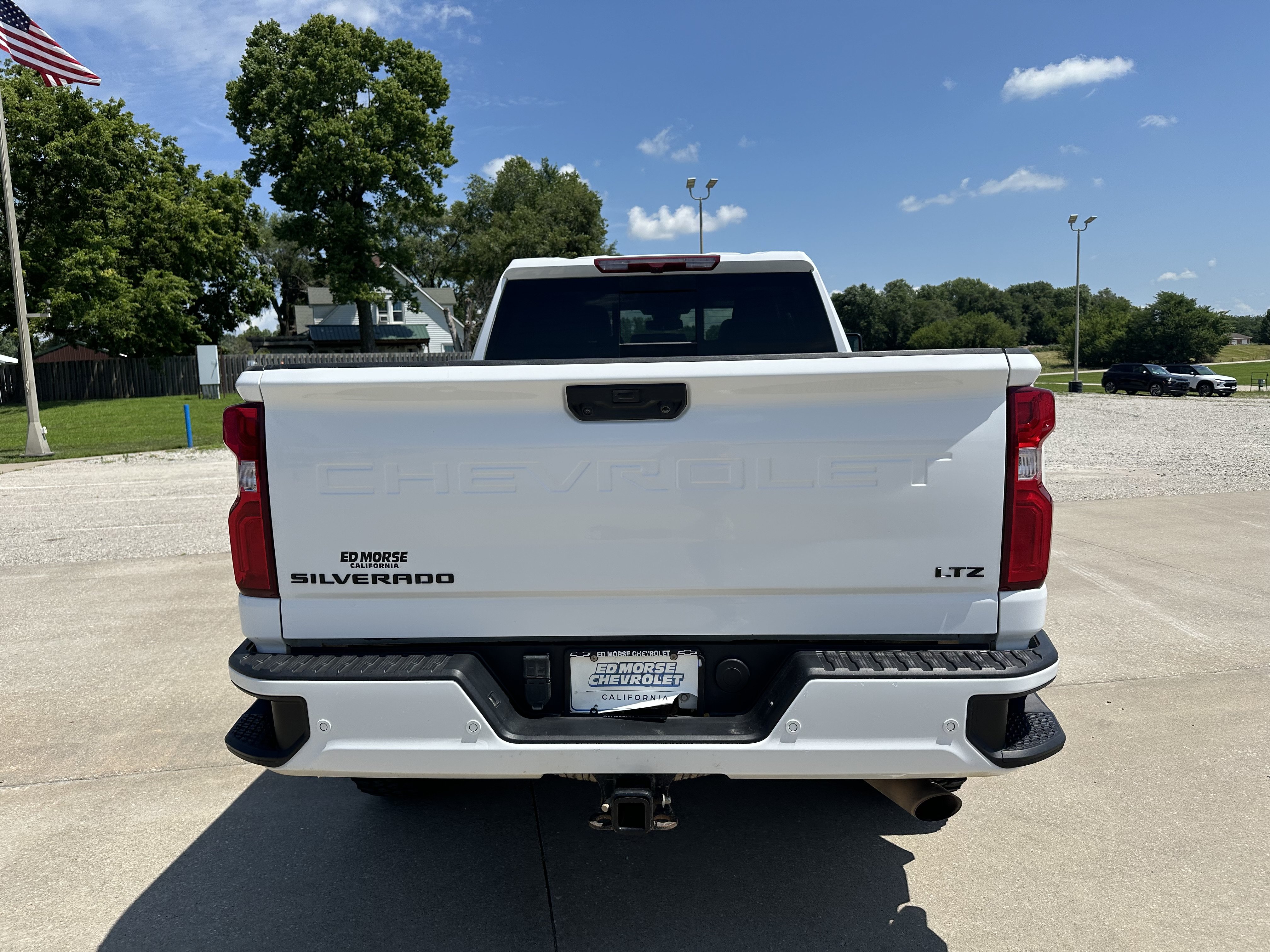 Used 2024 Chevrolet Silverado 2500 LTZ w/ LTZ Plus Package AWD/4WD image 4