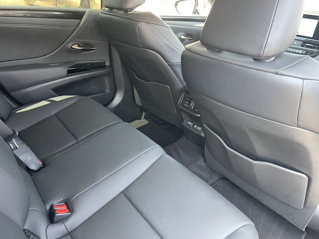 Used 2024 Lexus ES 350 FWD image 13