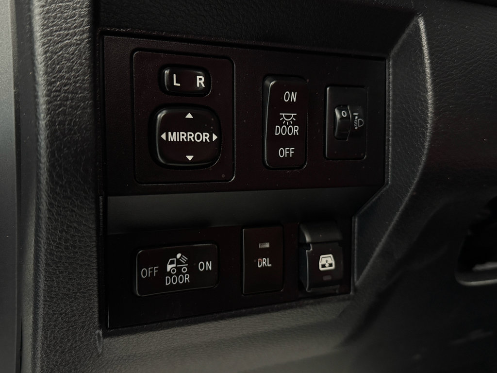 Used 2017 Toyota Tundra SR5 w/ SR5 Upgrade Package image 14