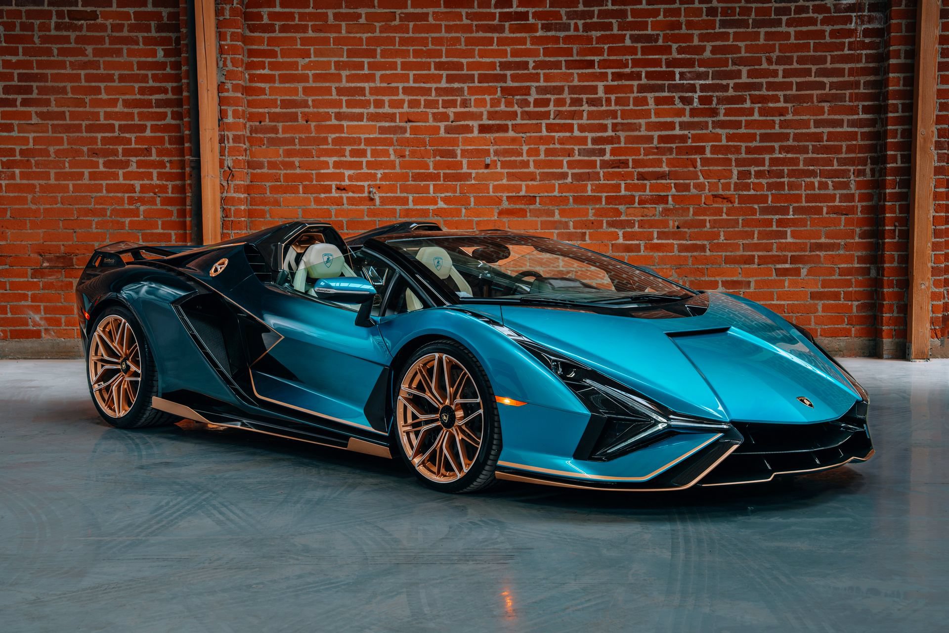 Used 2021 Lamborghini Sian Roadster