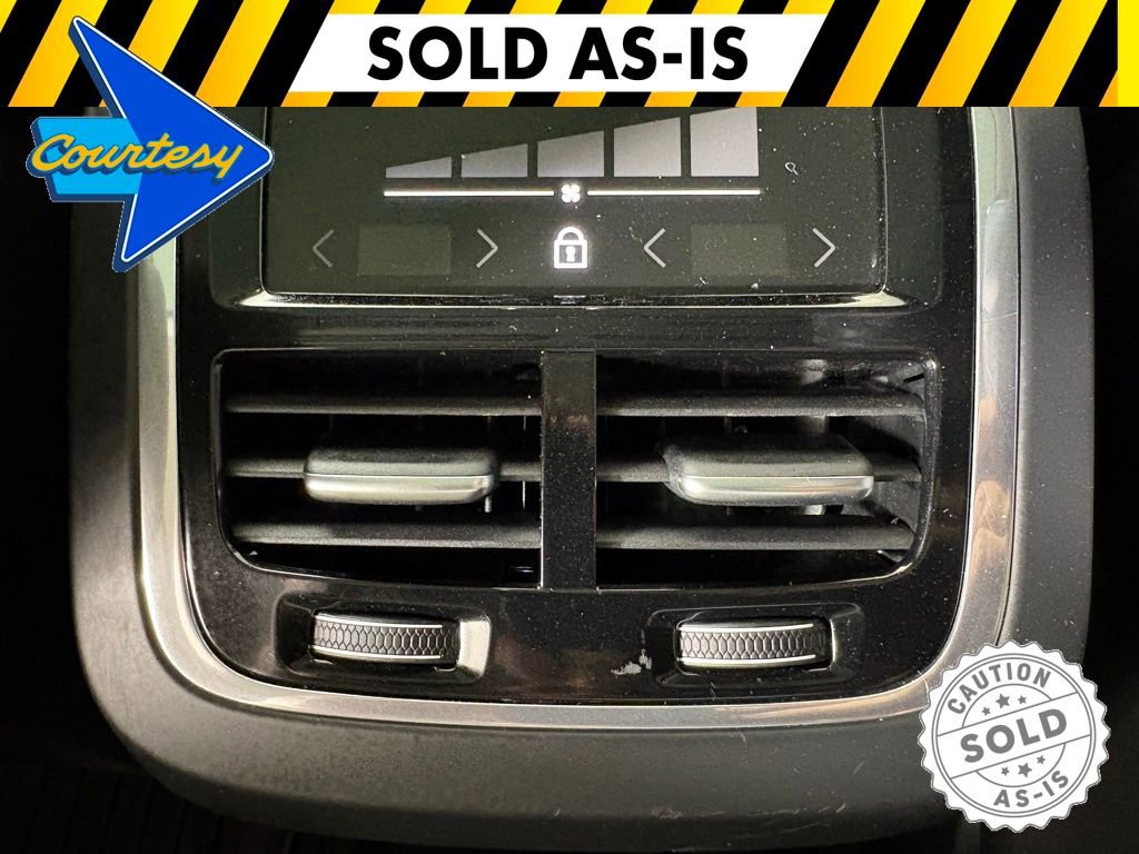Used 2018 Volvo XC60 T5 Inscription w/ Convenience Package image 35