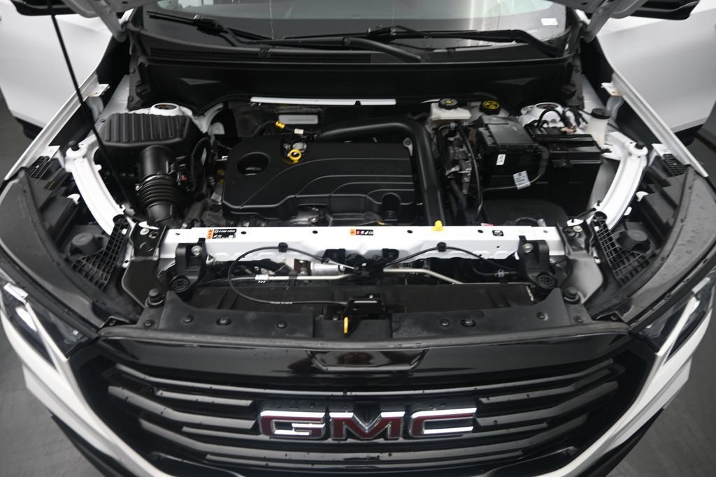 Used 2024 GMC Terrain SLE w/ Driver Convenience Package FWD image 35