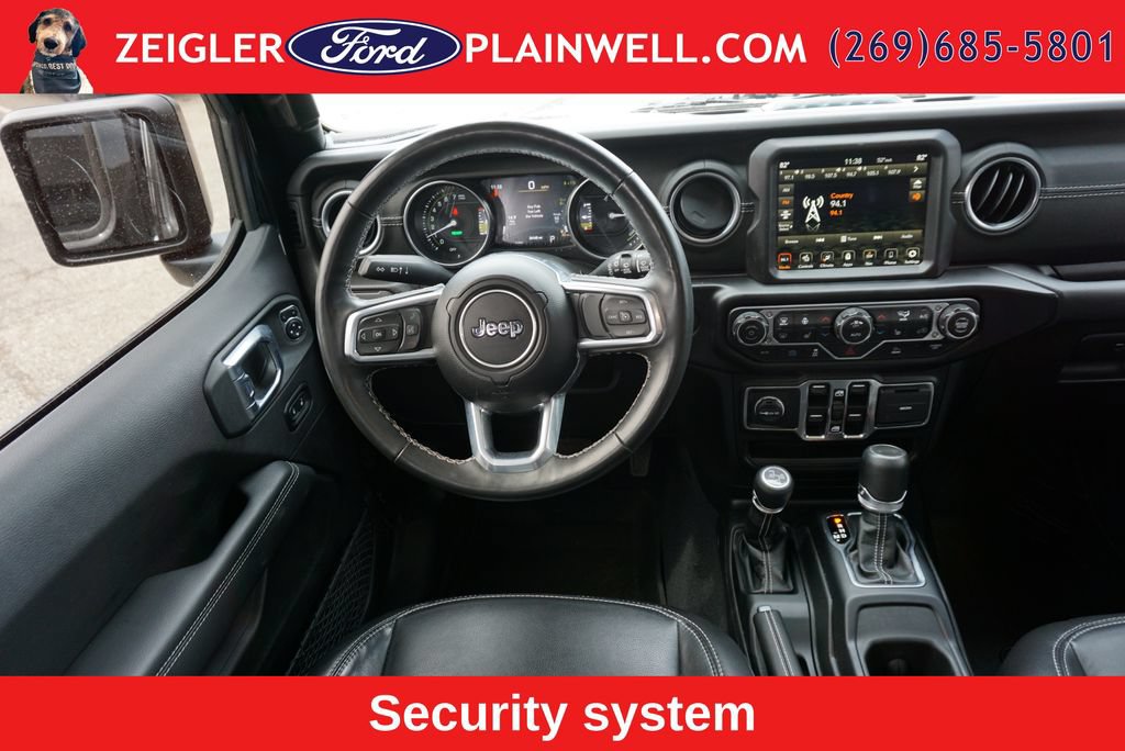Used 2023 Jeep Wrangler Unlimited Sahara w/ Cold Weather Group AWD/4WD image 12