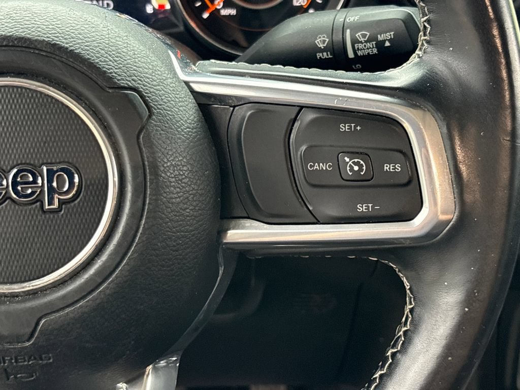 Used 2020 Jeep Gladiator Overland AWD/4WD image 21