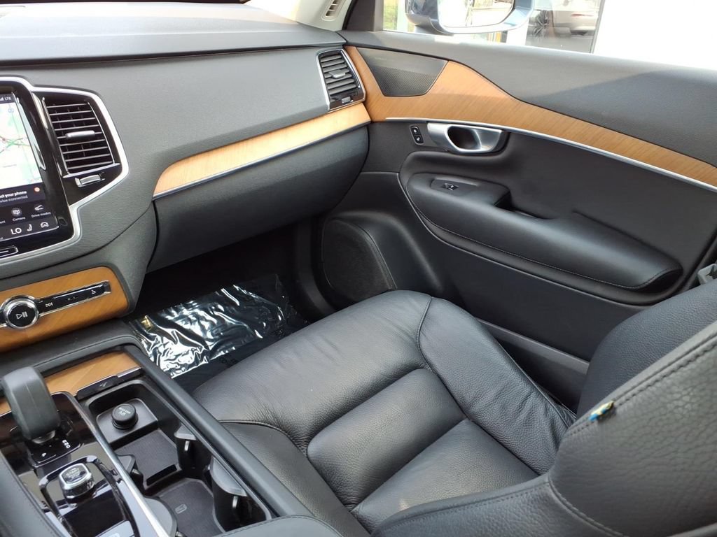 Certified 2024 Volvo XC90 B5 Plus w/ Protection Package Premier AWD/4WD image 22