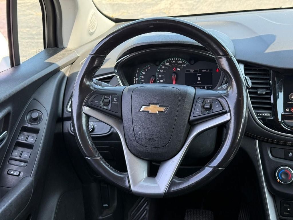 Used 2018 Chevrolet Trax LT w/ LT Convenience Package AWD/4WD image 13