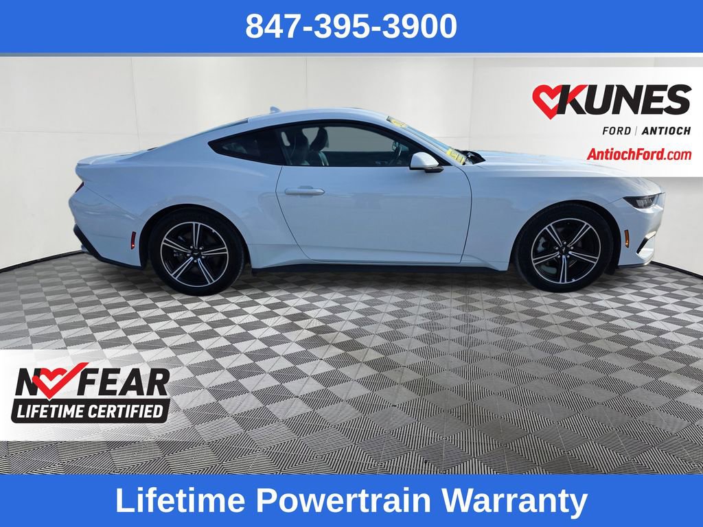 Used 2024 Ford Mustang Premium image 8