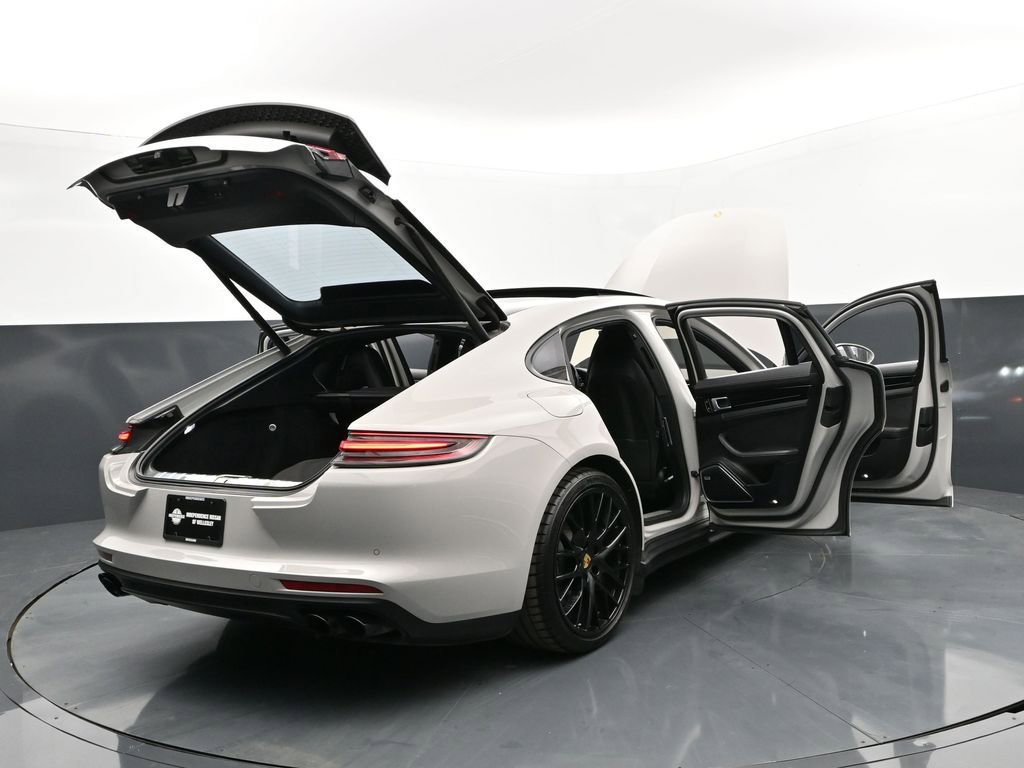 Used 2020 Porsche Panamera 4 image 73