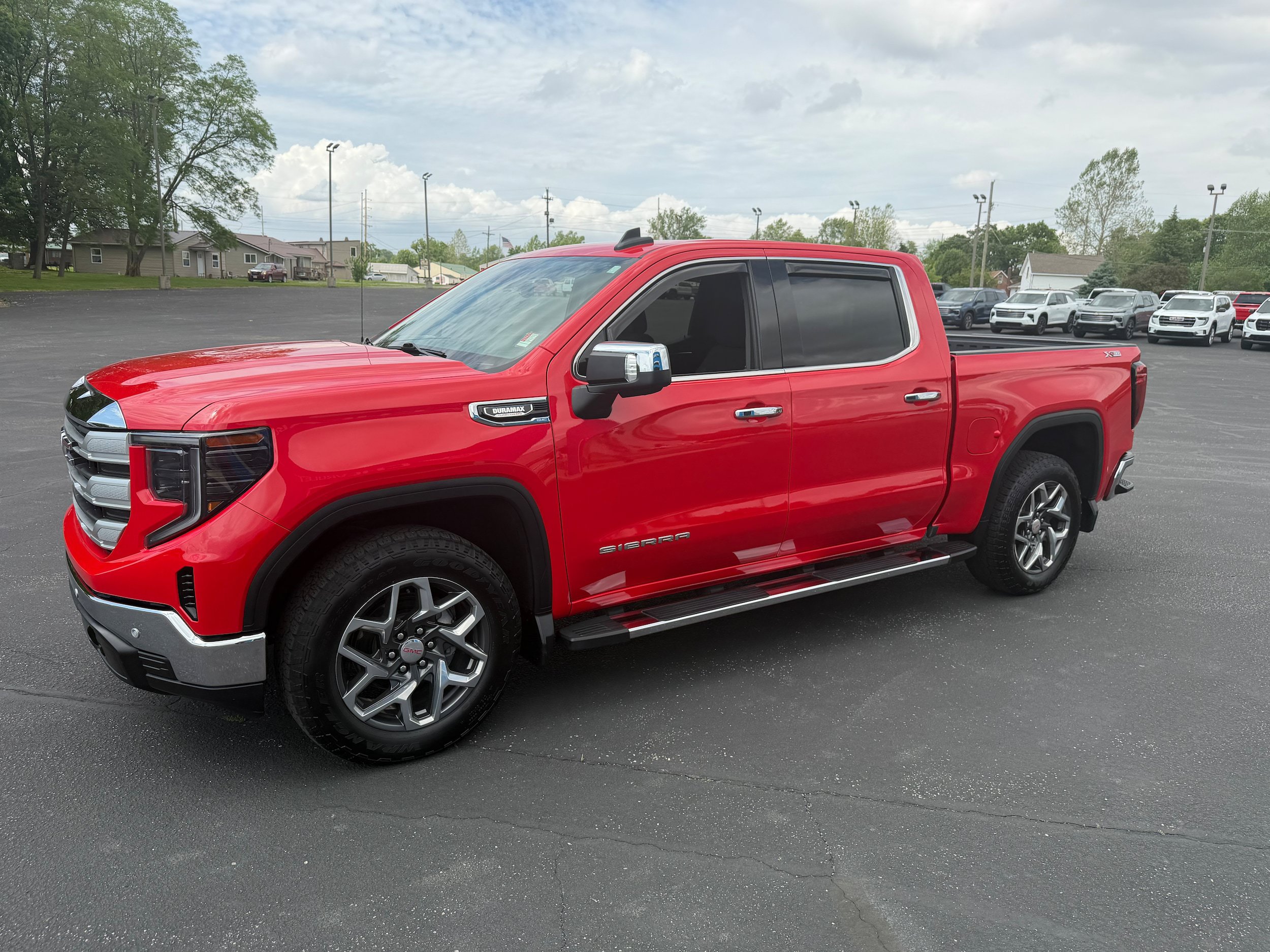 Used 2024 GMC Sierra 1500 SLE AWD/4WD image 11