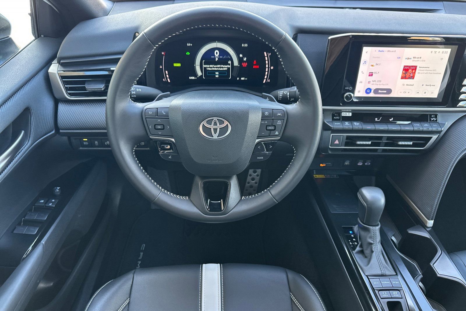 Used 2025 Toyota Camry SE image 15