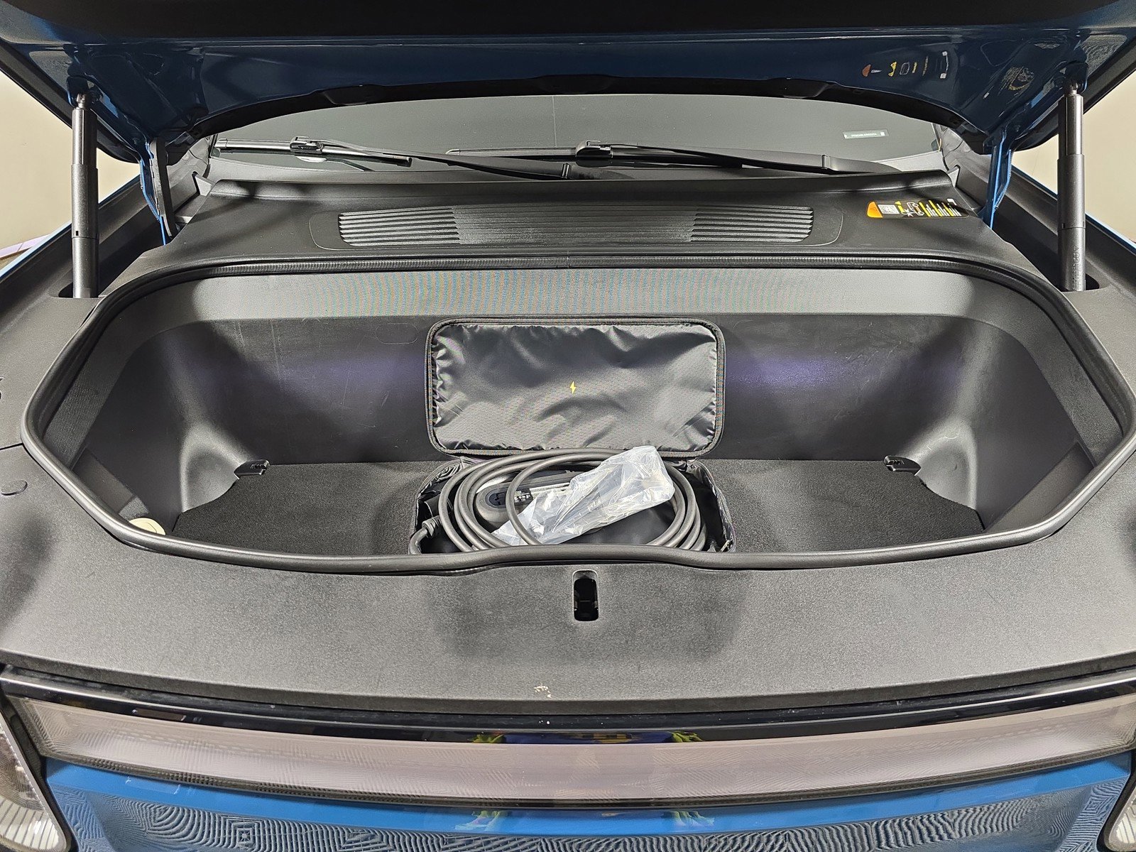 Used 2022 Rivian R1S Launch Edition AWD/4WD image 14