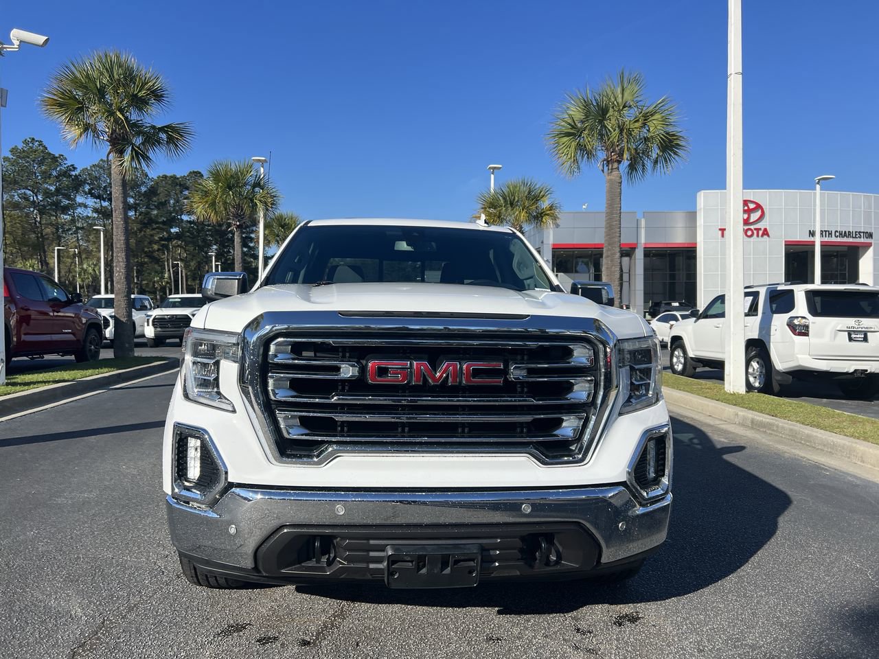 Used 2020 GMC Sierra 1500 SLT w/ SLT Premium Plus Package AWD/4WD image 3