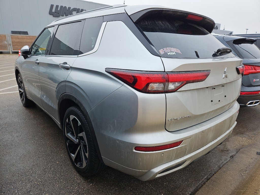 Used 2022 Mitsubishi Outlander SEL image 5