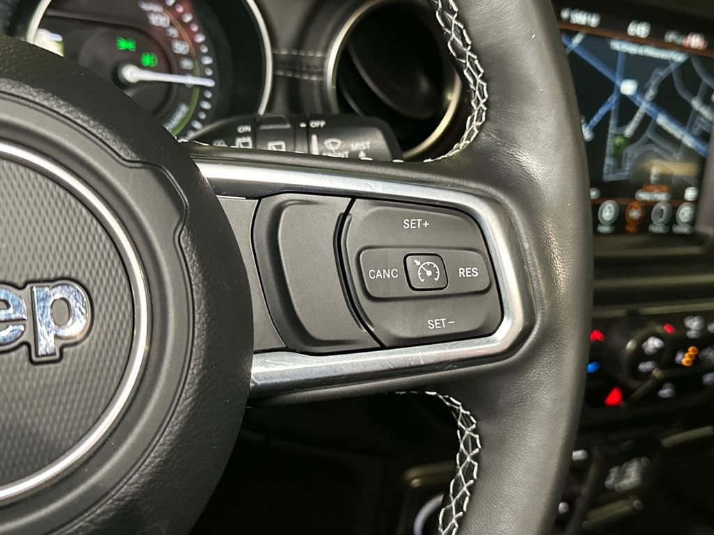 Used 2022 Jeep Wrangler Unlimited Sahara w/ Cold Weather Group AWD/4WD image 28