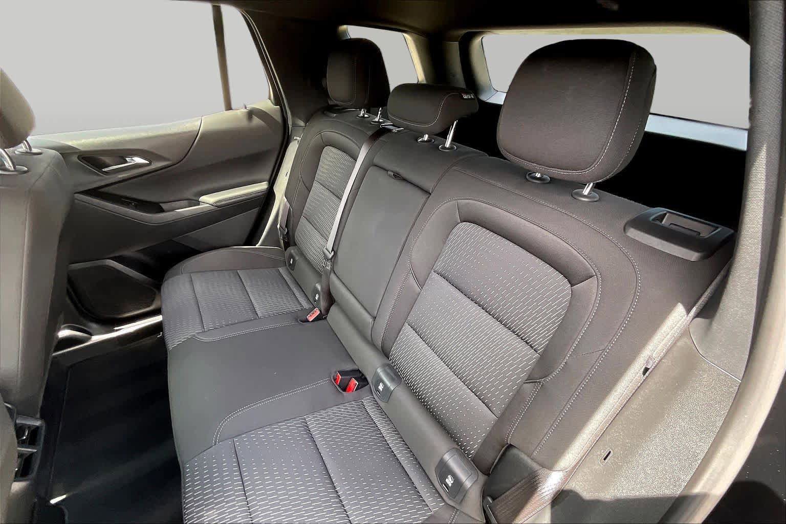 Used 2026 Chevrolet Equinox LT FWD image 19