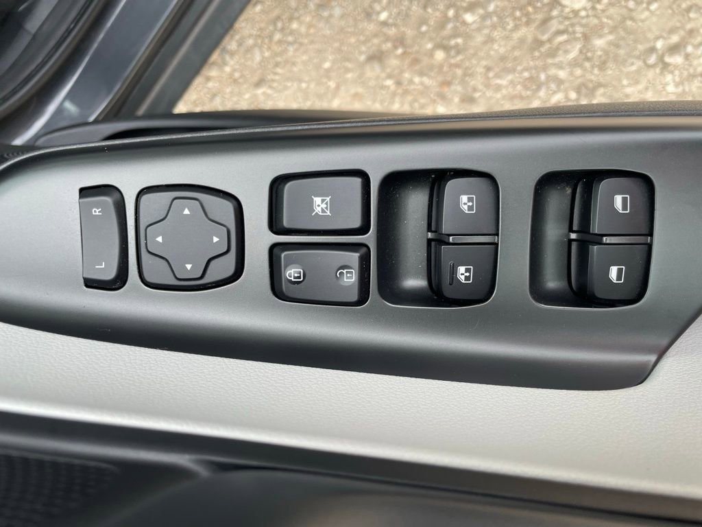 Used 2023 Hyundai Kona SEL image 23