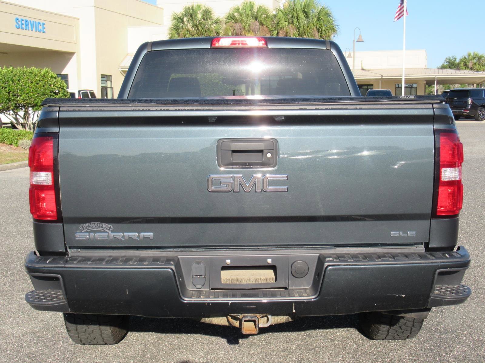 Used 2018 GMC Sierra 1500 SLE w/ Elevation Edition AWD/4WD image 6