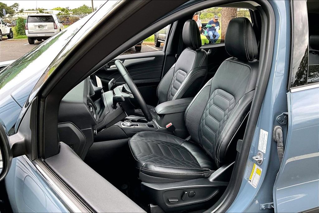 Used 2024 Ford Escape SE w/ PHEV Premium Package image 27