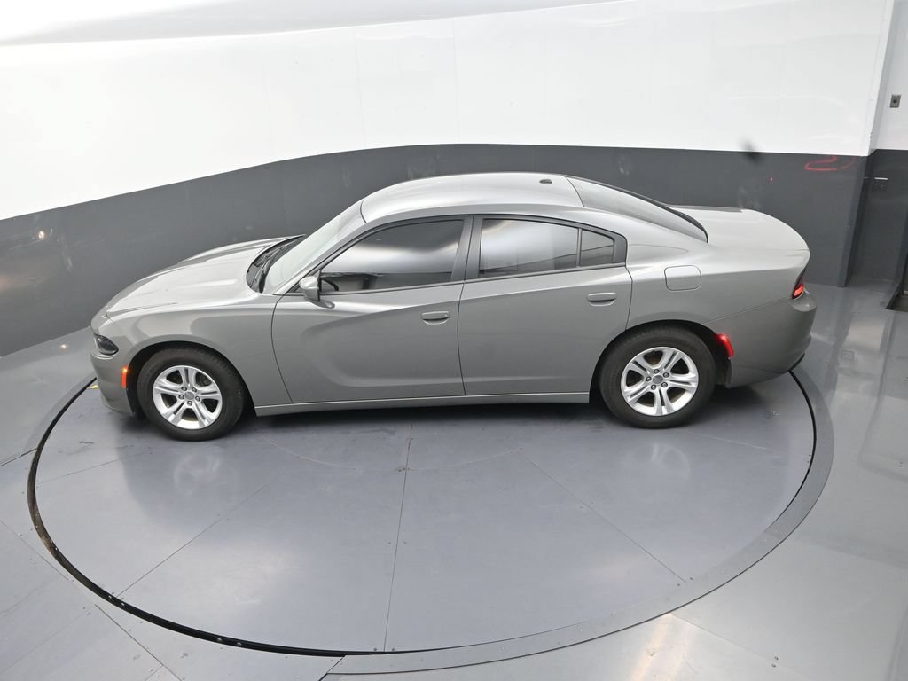Used 2019 Dodge Charger SXT RWD image 18