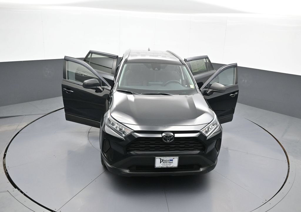 Used 2019 Toyota RAV4 LE w/ All Weather Liner Package AWD/4WD image 45