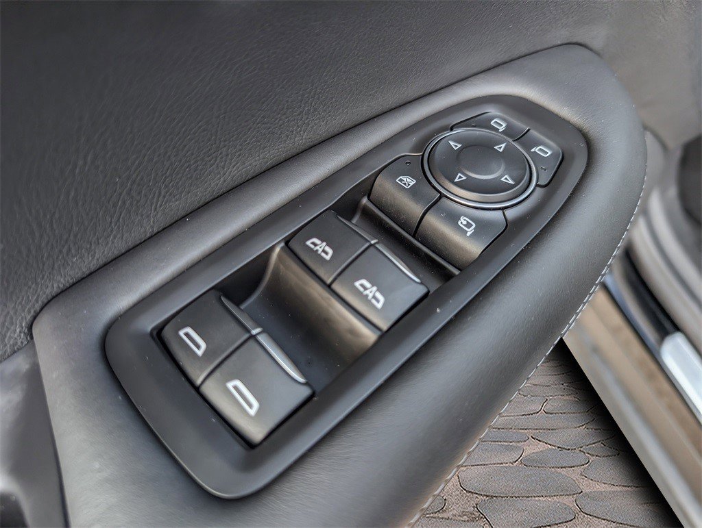 Certified 2024 Cadillac XT6 Sport w/ Platinum Package image 8