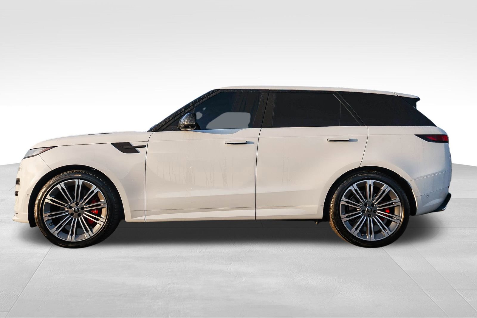 Used 2025 Land Rover Range Rover Sport Dynamic SE image 8
