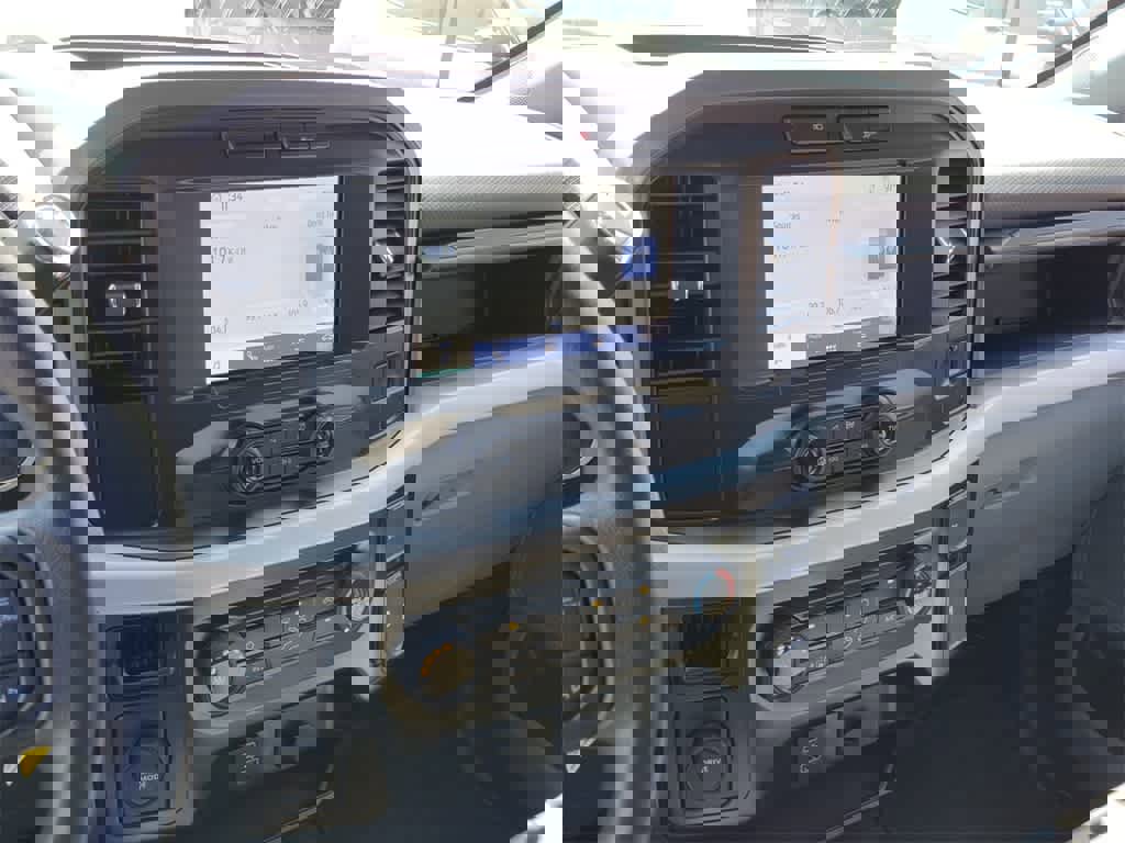 Used 2023 Ford F150 XLT image 19