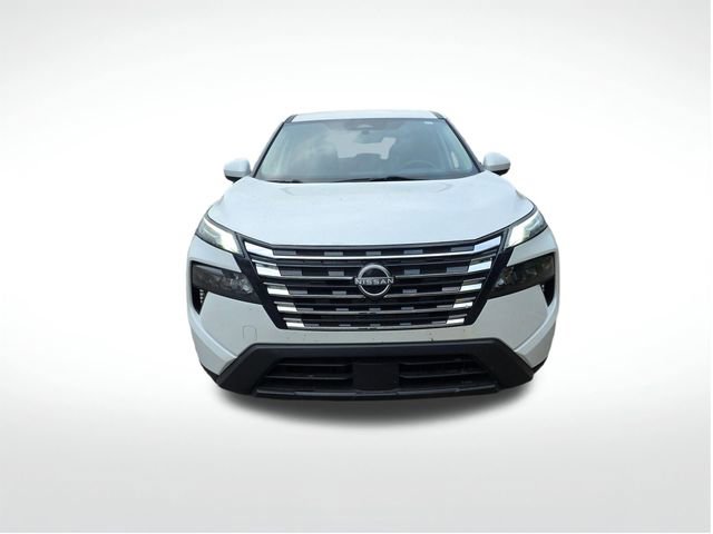 Used 2024 Nissan Rogue SV image 3