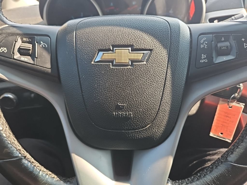 Used 2014 Chevrolet Cruze LT w/ Technology Package FWD image 18