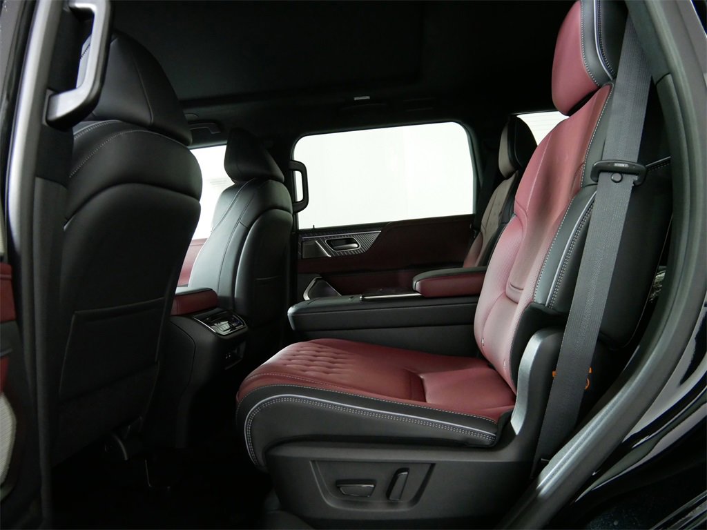 New 2025 INFINITI QX80 Autograph w/ Autograph Exterior Package image 16