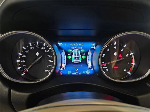 Used 2017 Maserati Levante AWD/4WD image 11