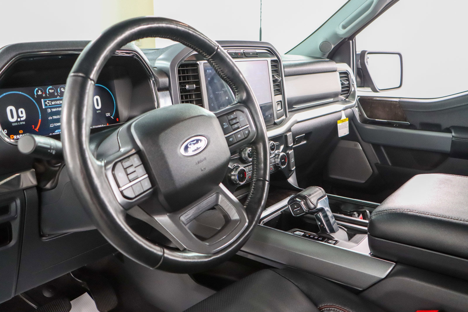 Used 2023 Ford F150 Lariat w/ Equipment Group 502A High image 25